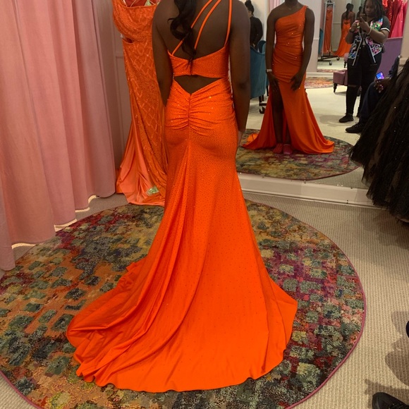 Prom Dress - Picture 3 of 4